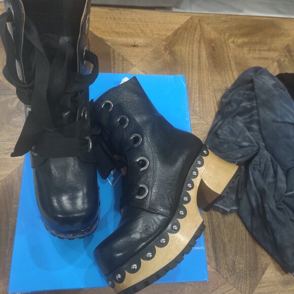 John Fluevog Shoes - John Fluevog boots size 12 W 10 M New